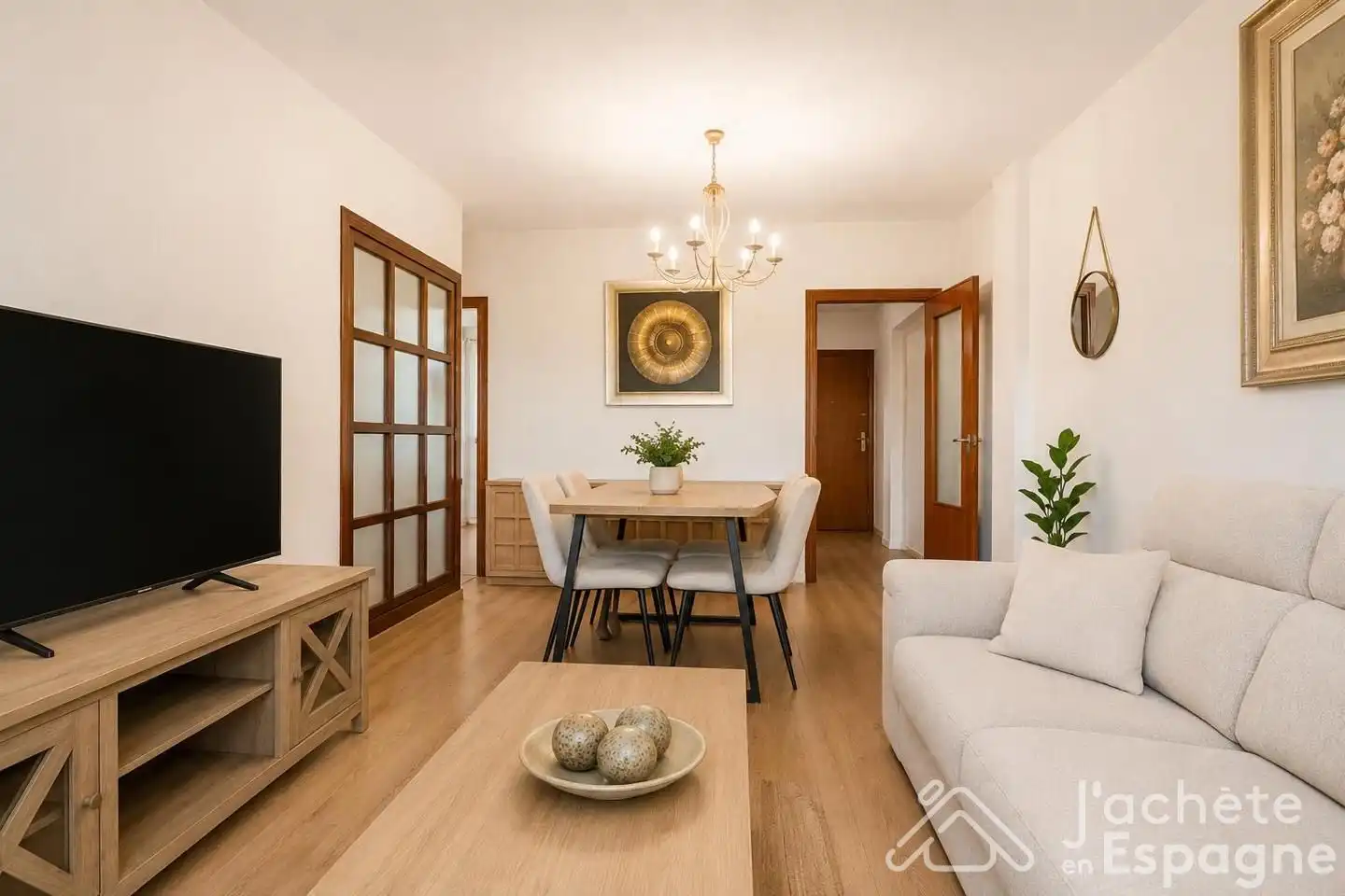 Sala d'estar de Pis en venda en L'Eliana amb Aire condicionat, Terrassa i Moblat