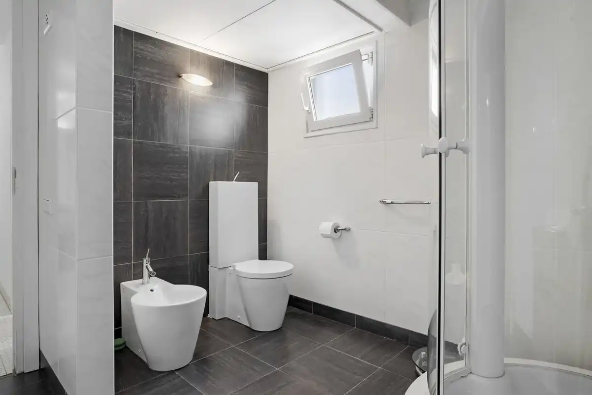 Bany de Apartament en venda en Marbella