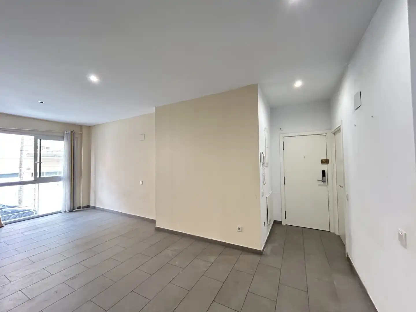 Flat for sale in Carrer de Rius i Taulet, Llefià
