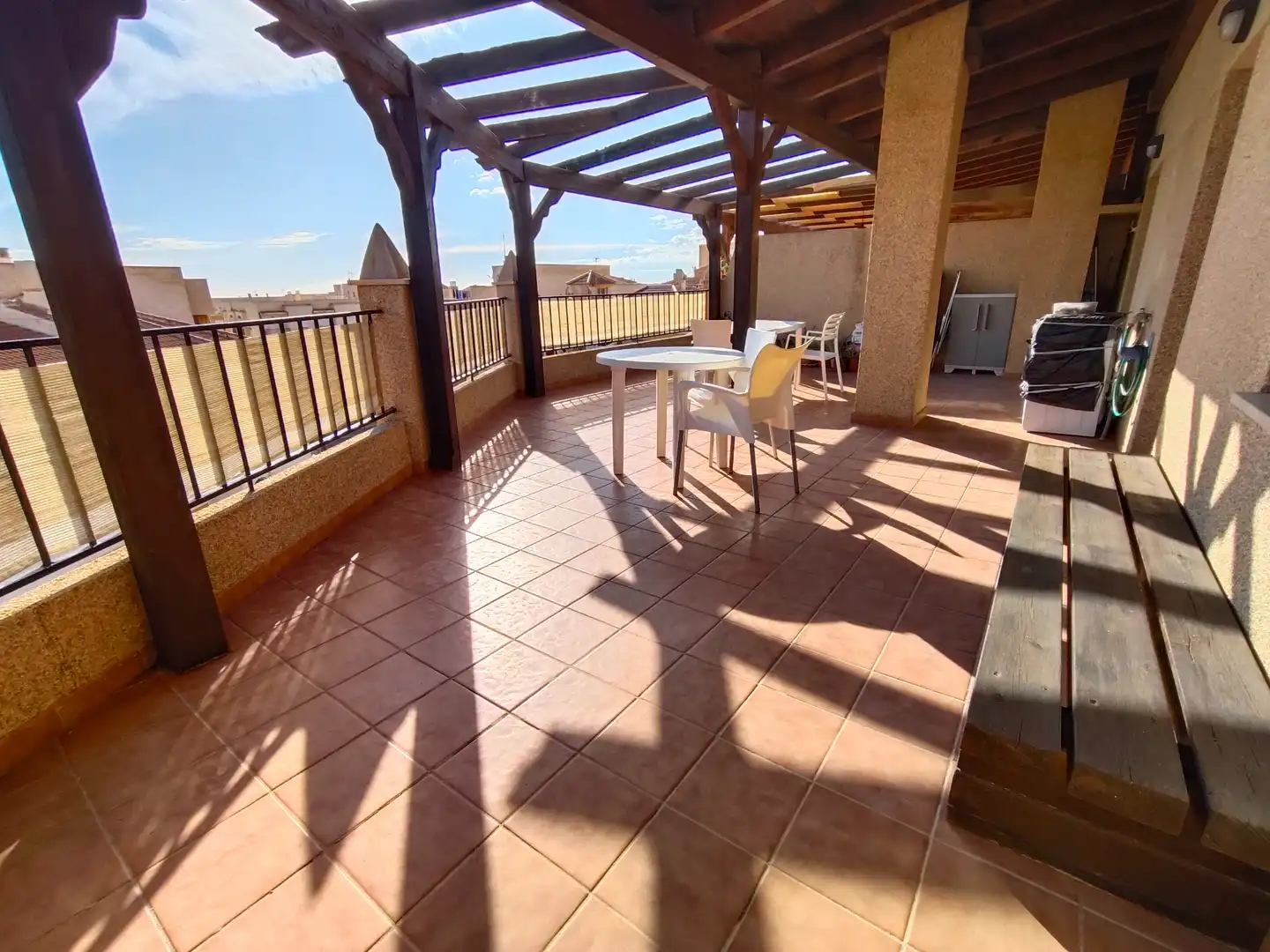 Terrasse von Dachboden zum Verkauf in Torrenueva Costa mit Terrasse, Möbliert und Waschmaschine