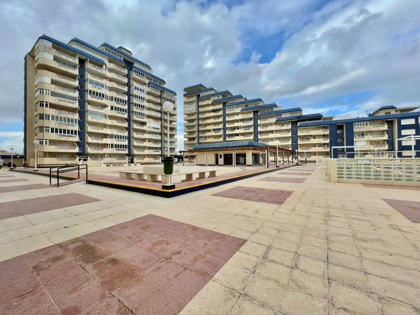 Exterior view of Flat for rent in La Manga del Mar Menor  with Air Conditioner, Terrace and Community pool