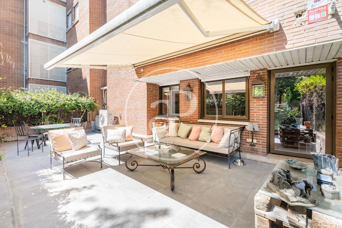 Terraza de Piso en venta en Pozuelo de Alarcón con Aire acondicionado, Calefacción y Jardín privado
