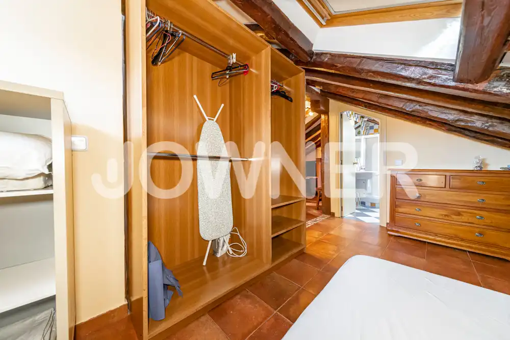 Habitación de Estudio de alquiler en Madrid con Aire acondicionado, Amueblado y Lavadora