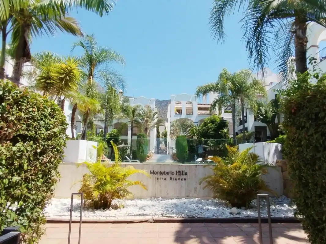 Exterior view of Flat for sale in Marbella  with Air Conditioner, Heating and Private garden