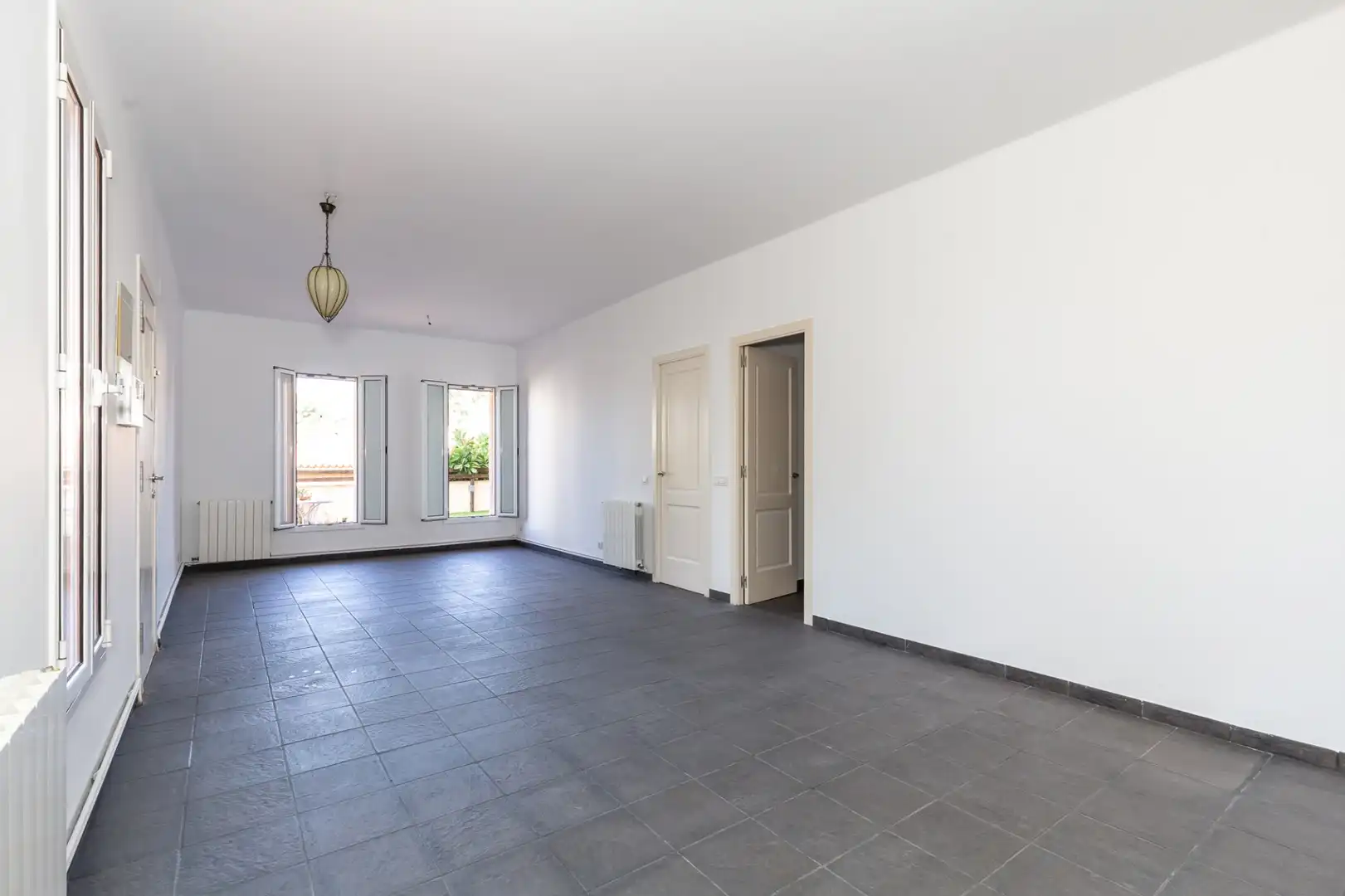 Planta baja en venta en Sant Just Desvern con Calefacción y Terraza
