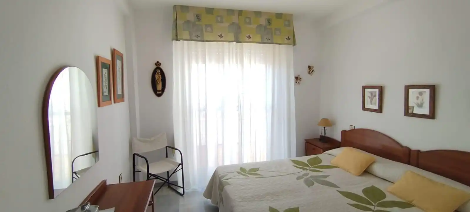 Habitación de Casa adosada en venta en Motril con Aire acondicionado, Terraza y Trastero
