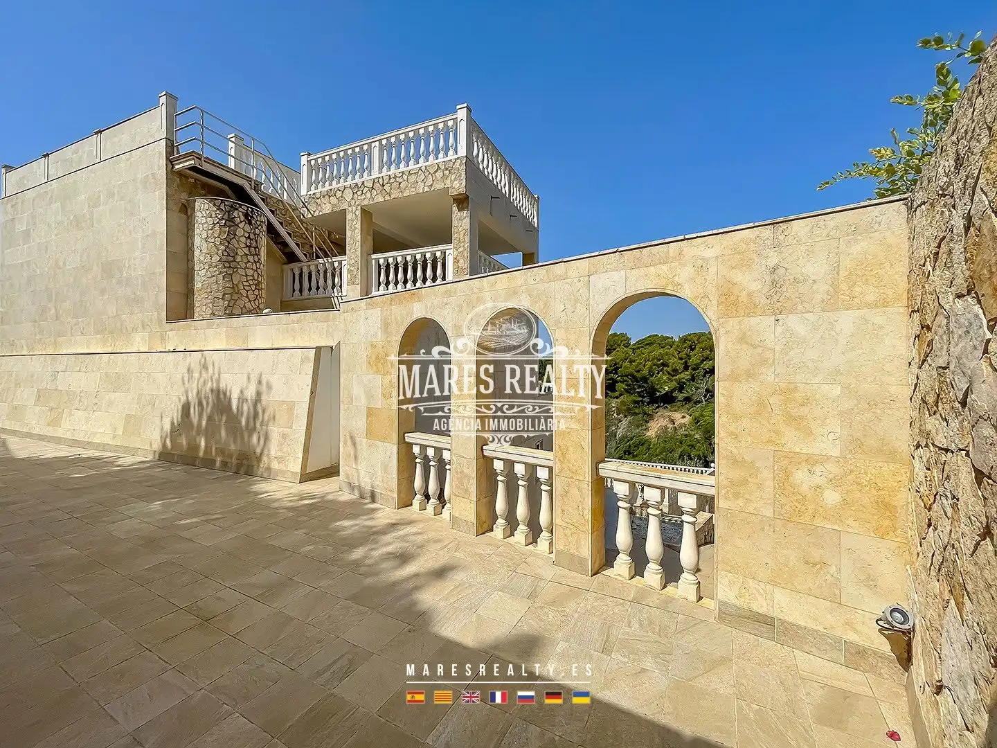 Vista exterior de Casa o xalet en venda en Lloret de Mar amb Aire condicionat, Calefacció i Jardí privat