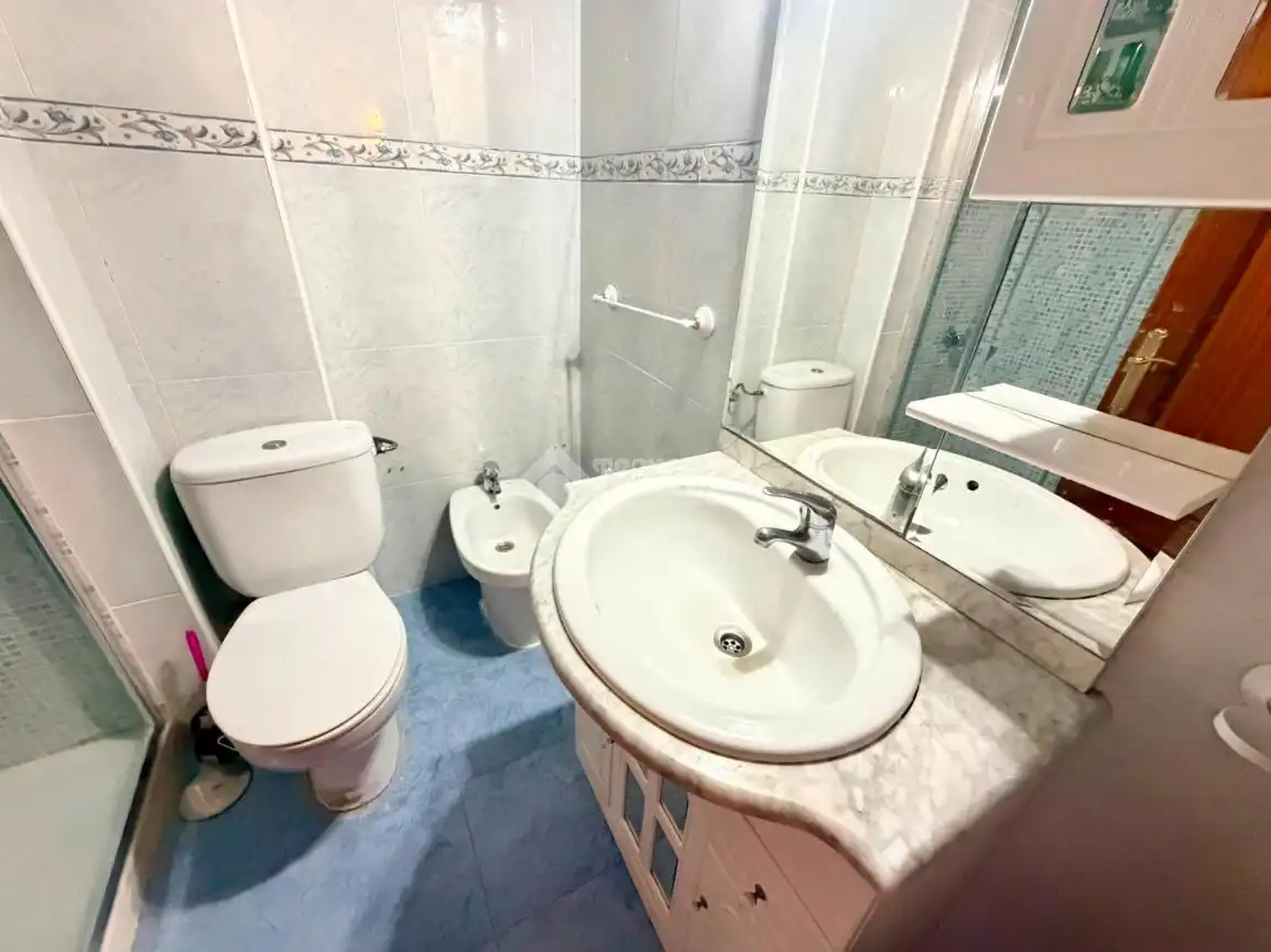 Baño de Piso en venta en Pinto con Calefacción