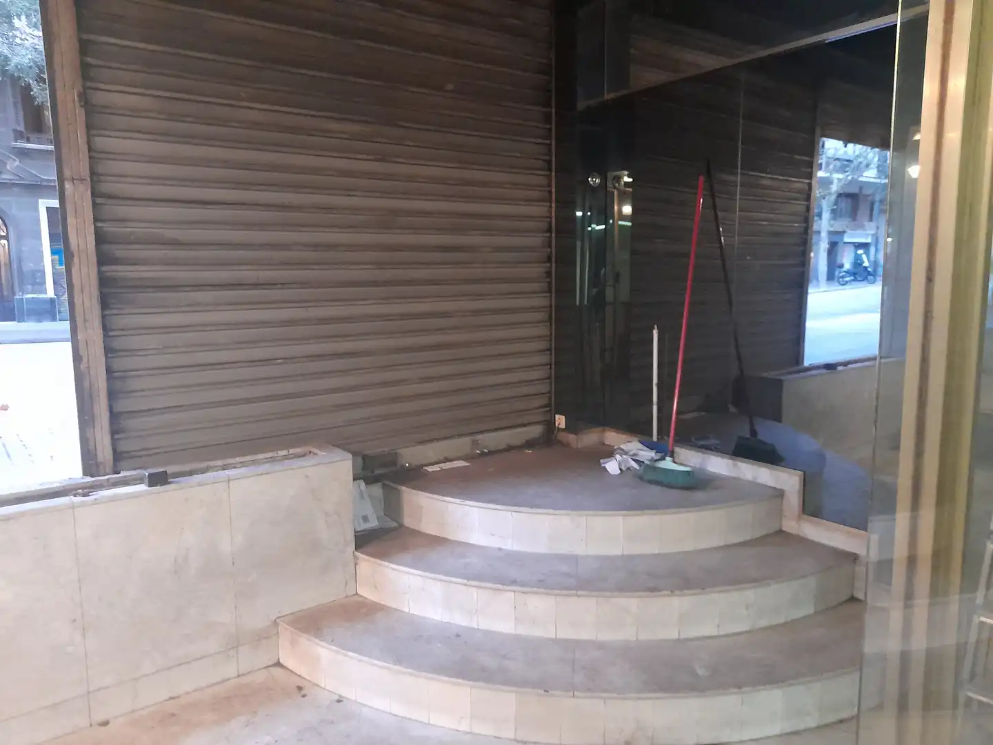 Local comercial de lloguer a Carrer d'Entença, imagen 7