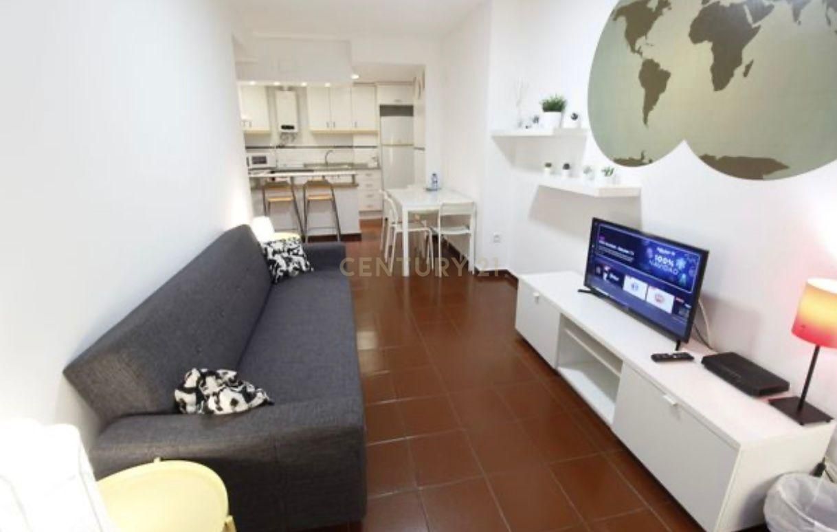 Living room of Apartment for sale in  Valencia Capital  with Air Conditioner, Oven and Washing machine