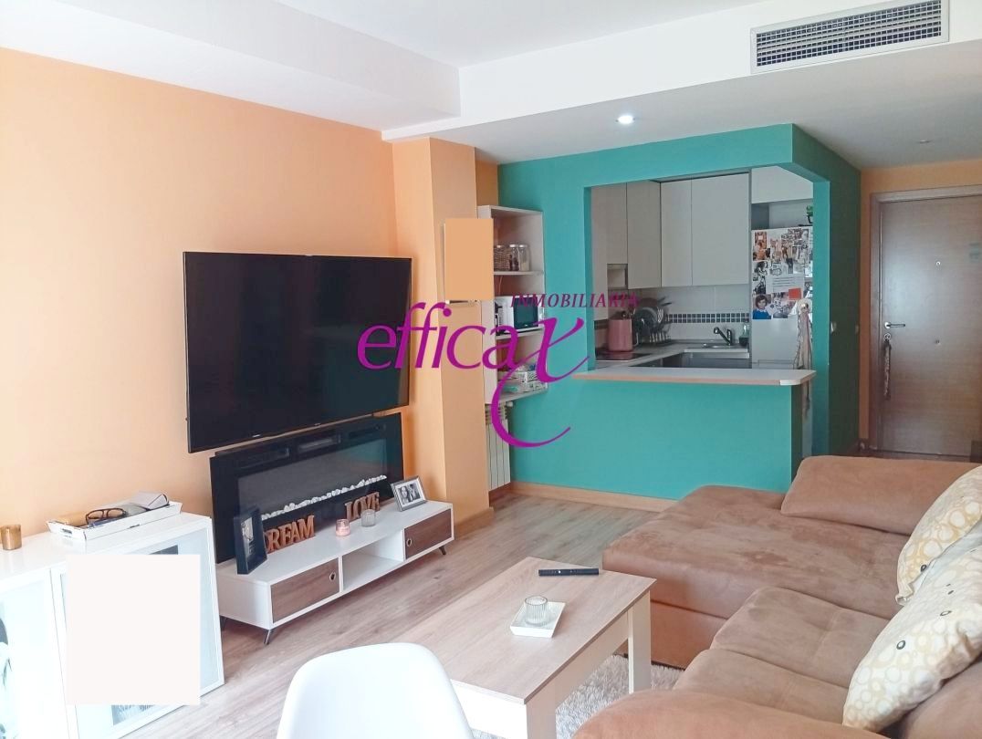 Living room of Flat for sale in Torrijos  with Air Conditioner, Heating and Storage room