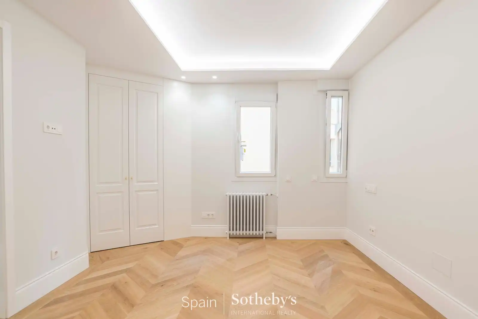 Dormitori de Apartament en venda en Madrid amb Aire condicionat i Calefacció