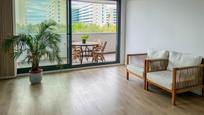 Living room of Flat for sale in  Valencia Capital  with Terrace and Swimming Pool