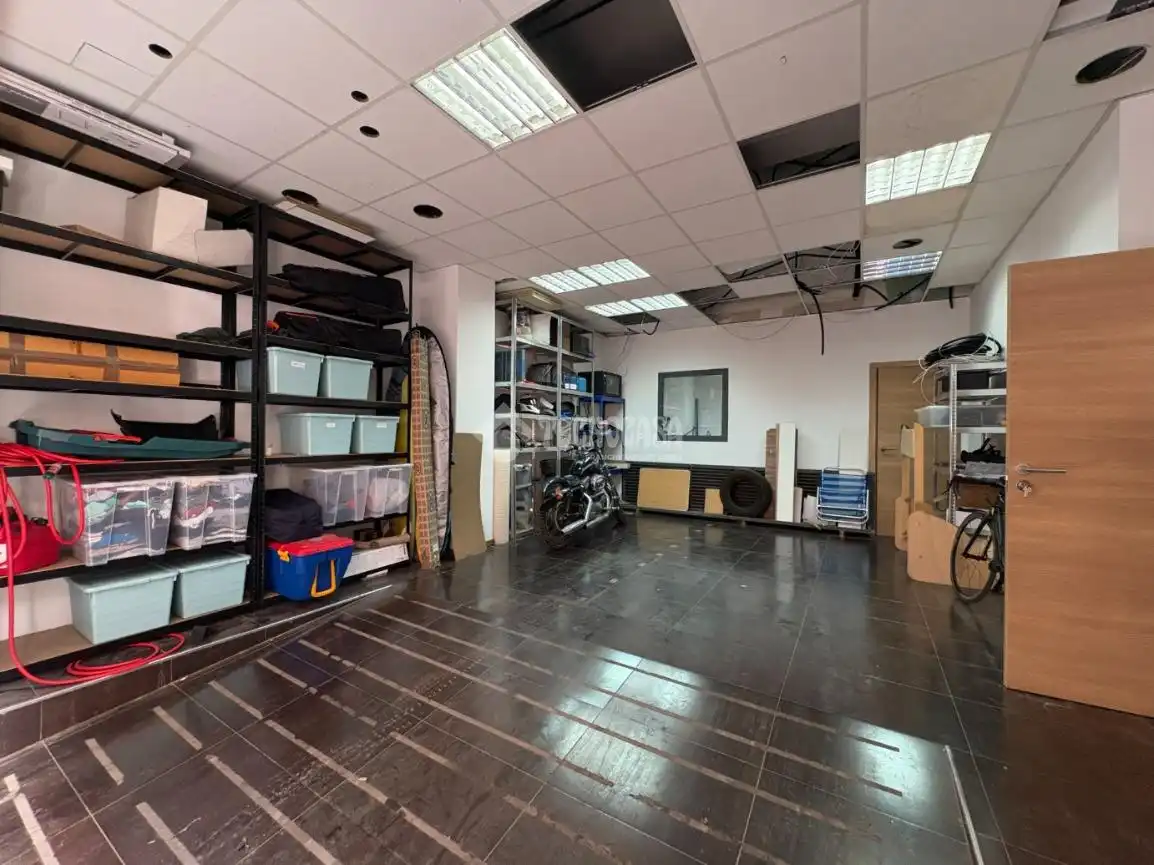 Commercial properties for rent in Xirivella  with Air Conditioner
