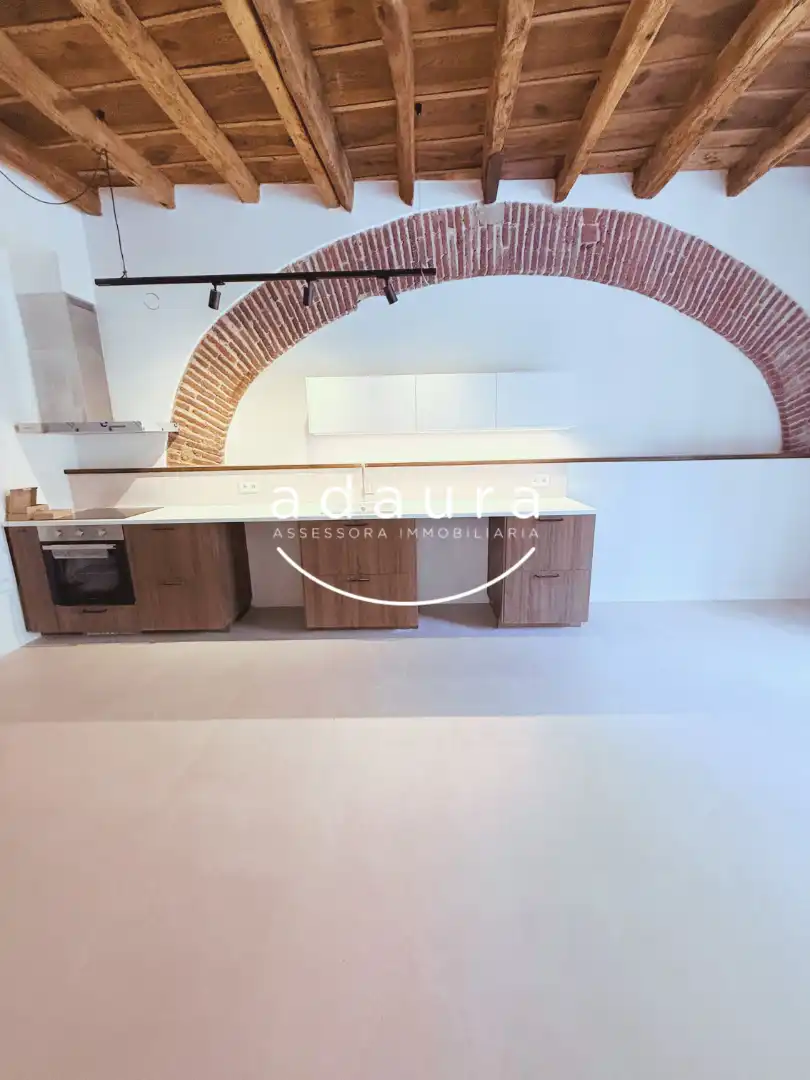 Ground floor for rent in Mataró  with Air Conditioner, Heating and Oven
