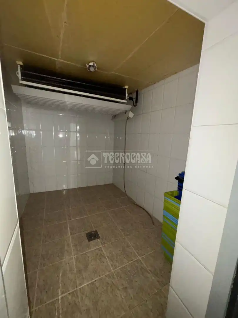 Local comercial en venta en Cenes de la Vega, imagen 17
