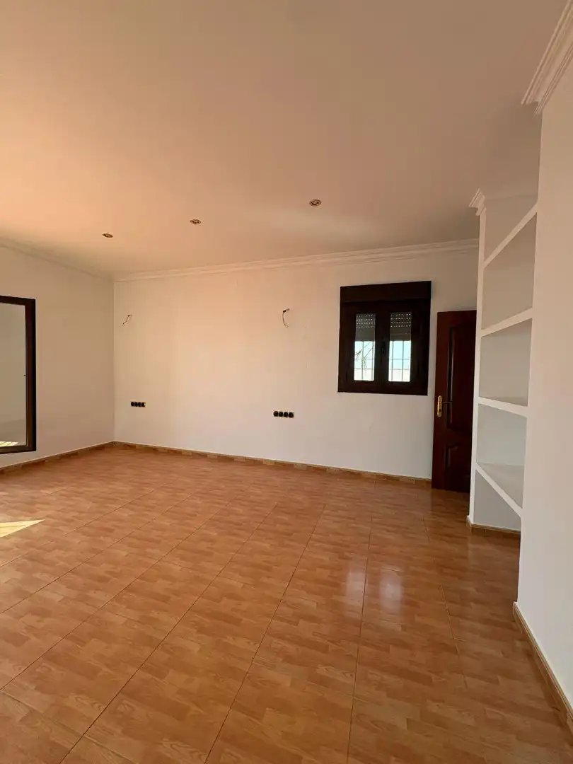 Casa o chalet de alquiler en Carmona con Aire acondicionado, Calefacción y Terraza