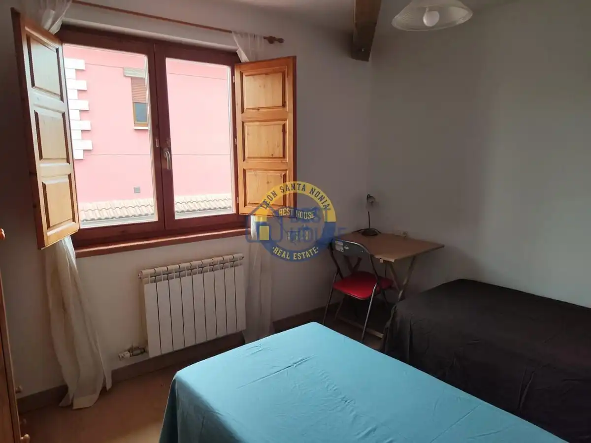 Habitación de Casa o chalet en venta en Villaquilambre con Calefacción, Jardín privado y Parquet