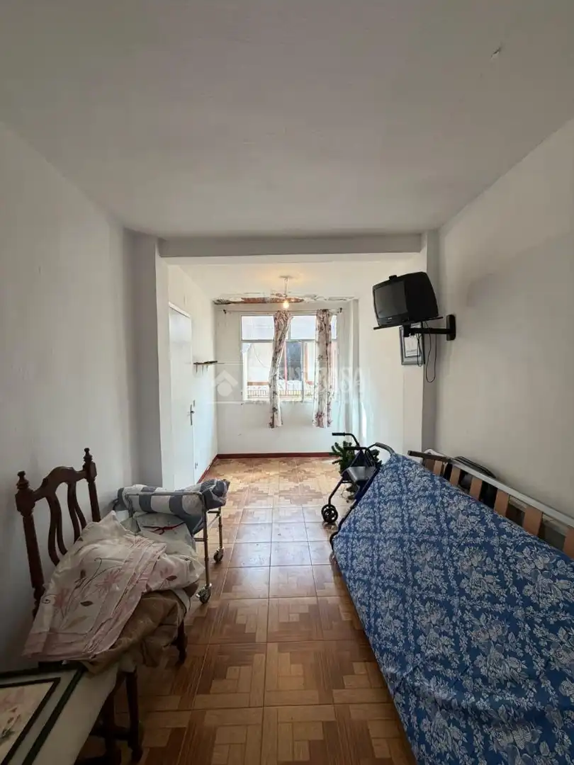 Bedroom of Houses for sale in Sevilla  with Terrace and Balcony