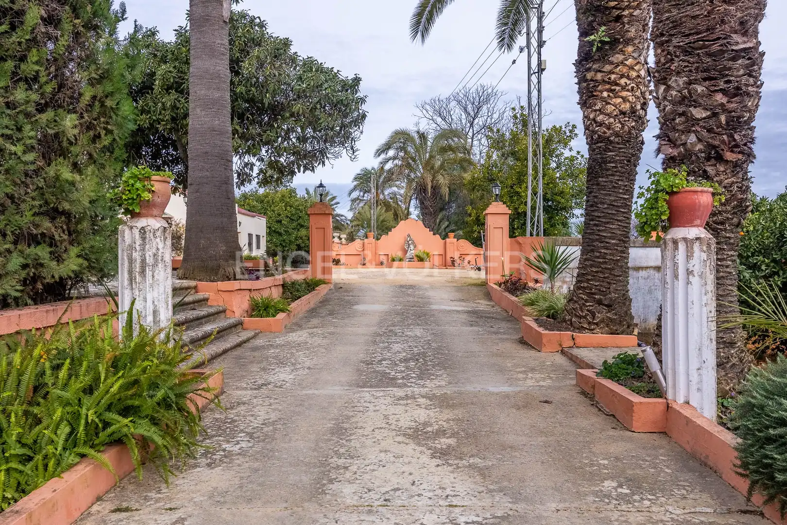 Vista exterior de Finca rústica en venta en Olivares con Calefacción, Jardín privado y Piscina