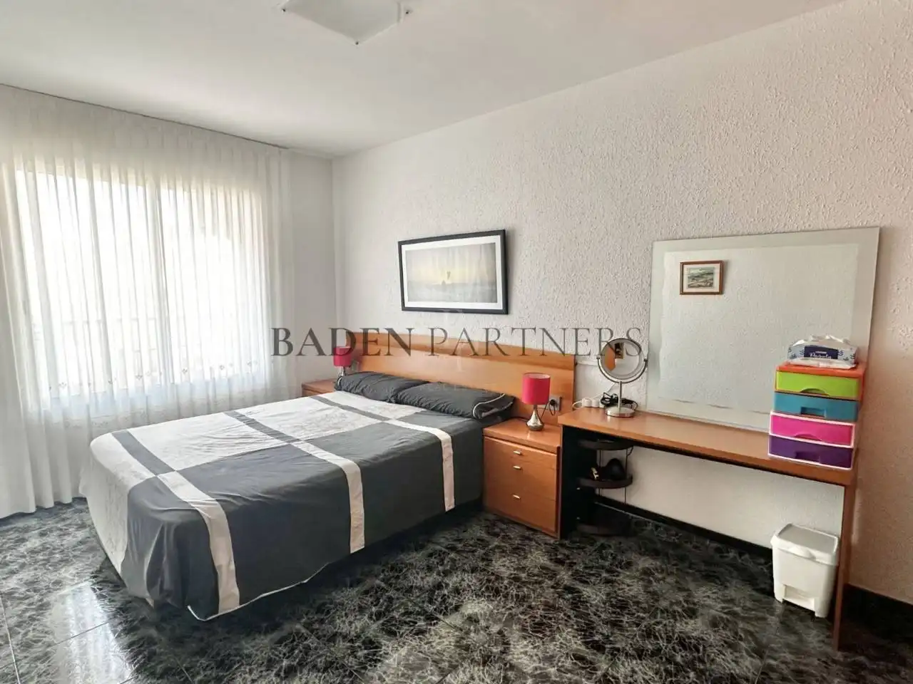 Habitación de Piso de alquiler en Vinaròs con Aire acondicionado, Terraza y Amueblado