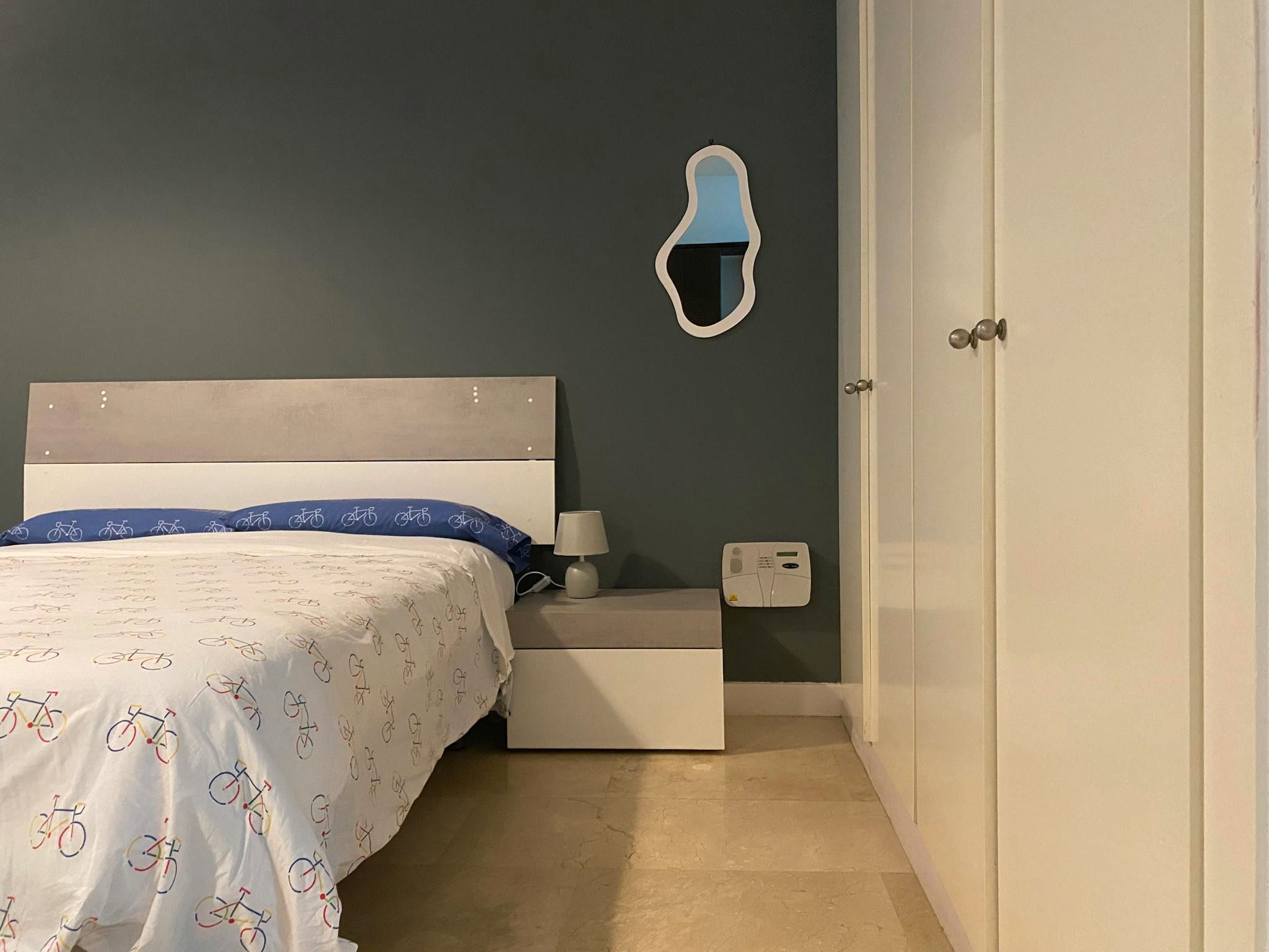 Bedroom of Flat for rent in  Madrid Capital  with Air Conditioner, Heating and Furnished