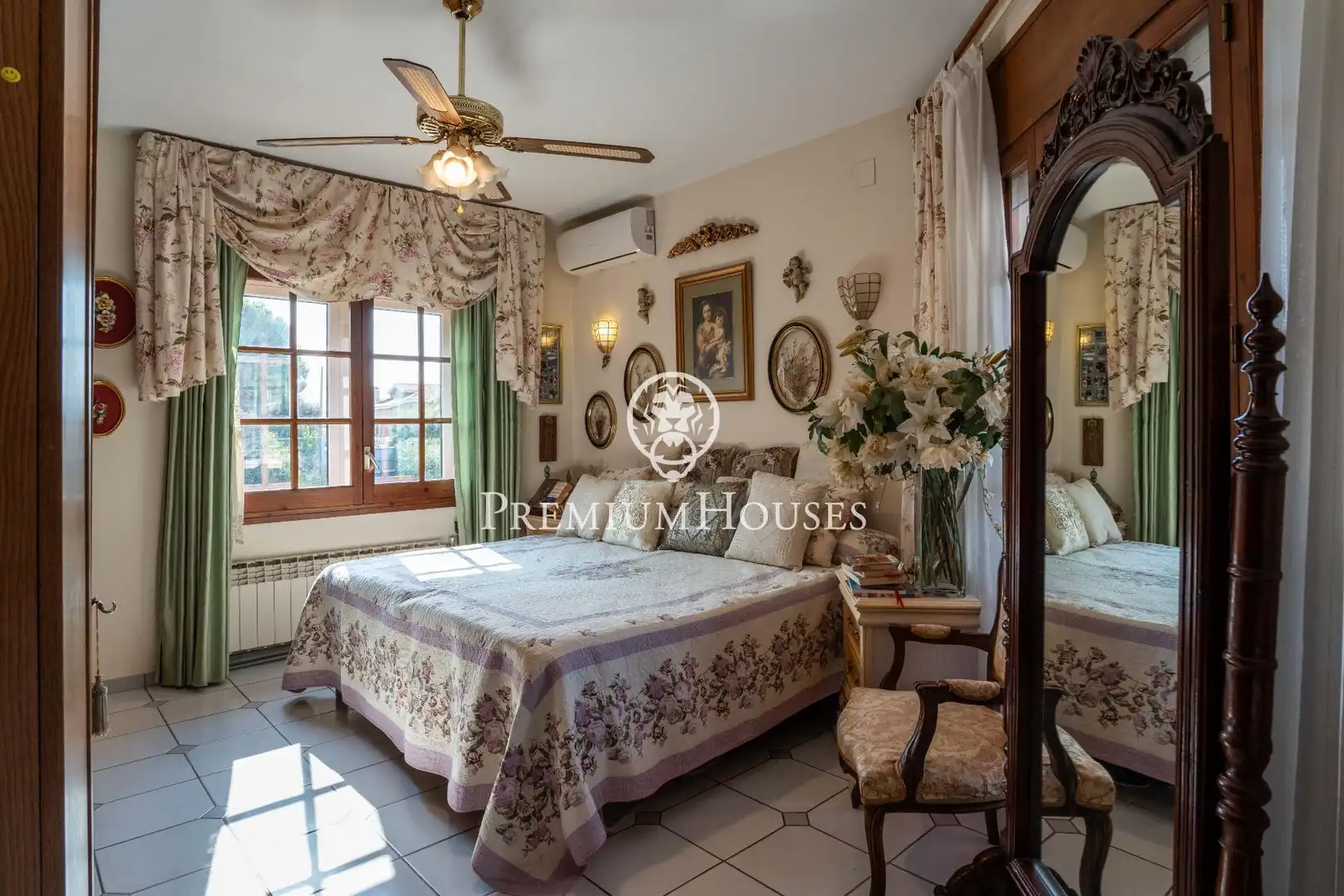 Bedroom of Houses for sale in Gavà  with Heating, Private garden and Terrace