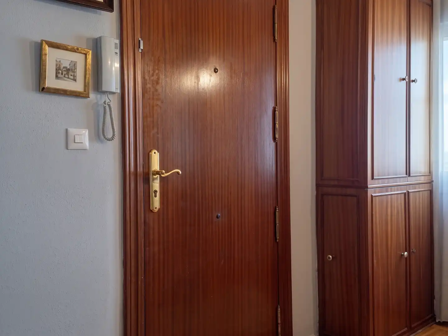 Flat with terrace for sale in Calle de San Isidro 7, imagen 2