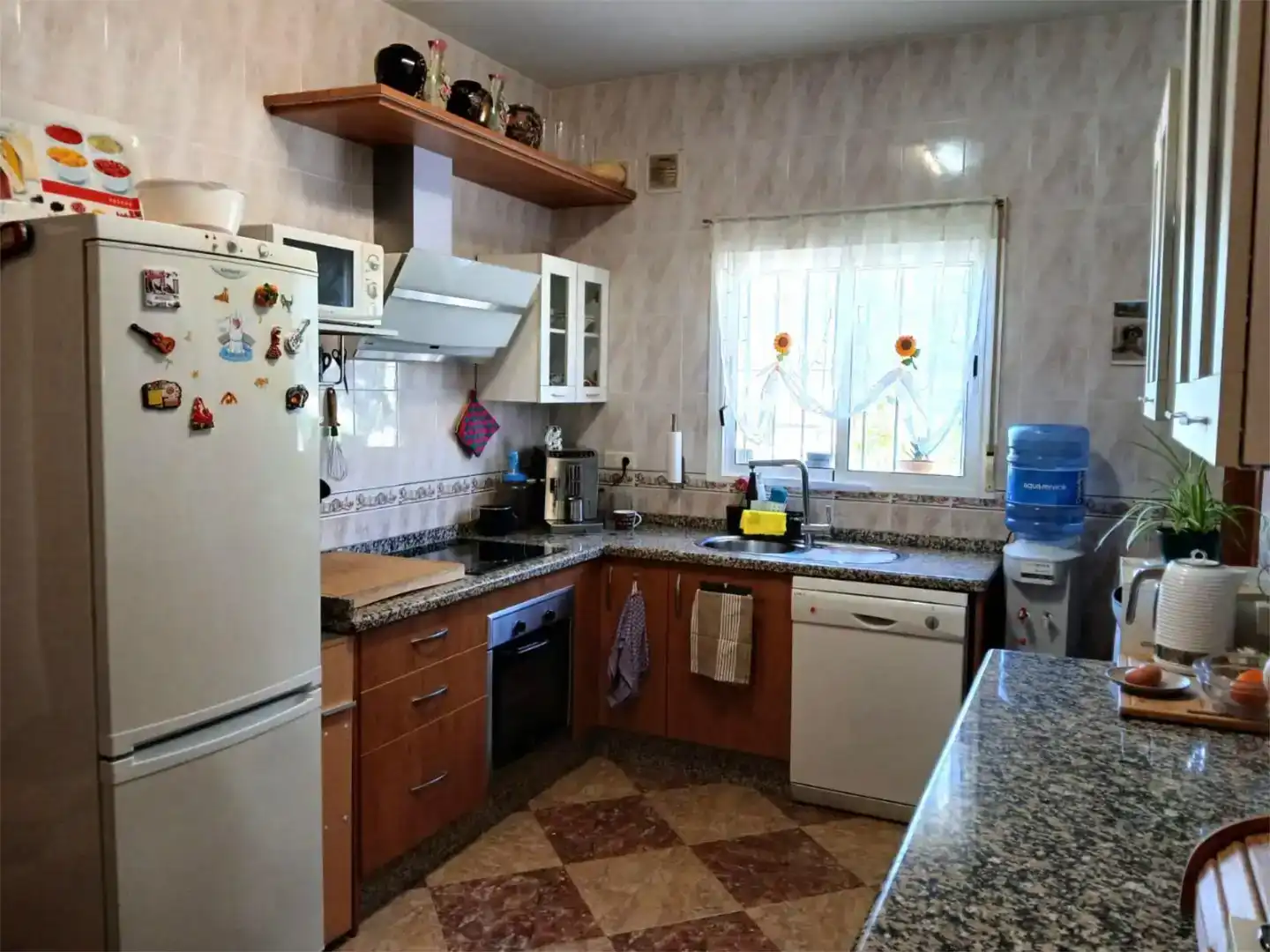 Cocina de Piso en venta en Vélez-Málaga con Piscina y Balcón
