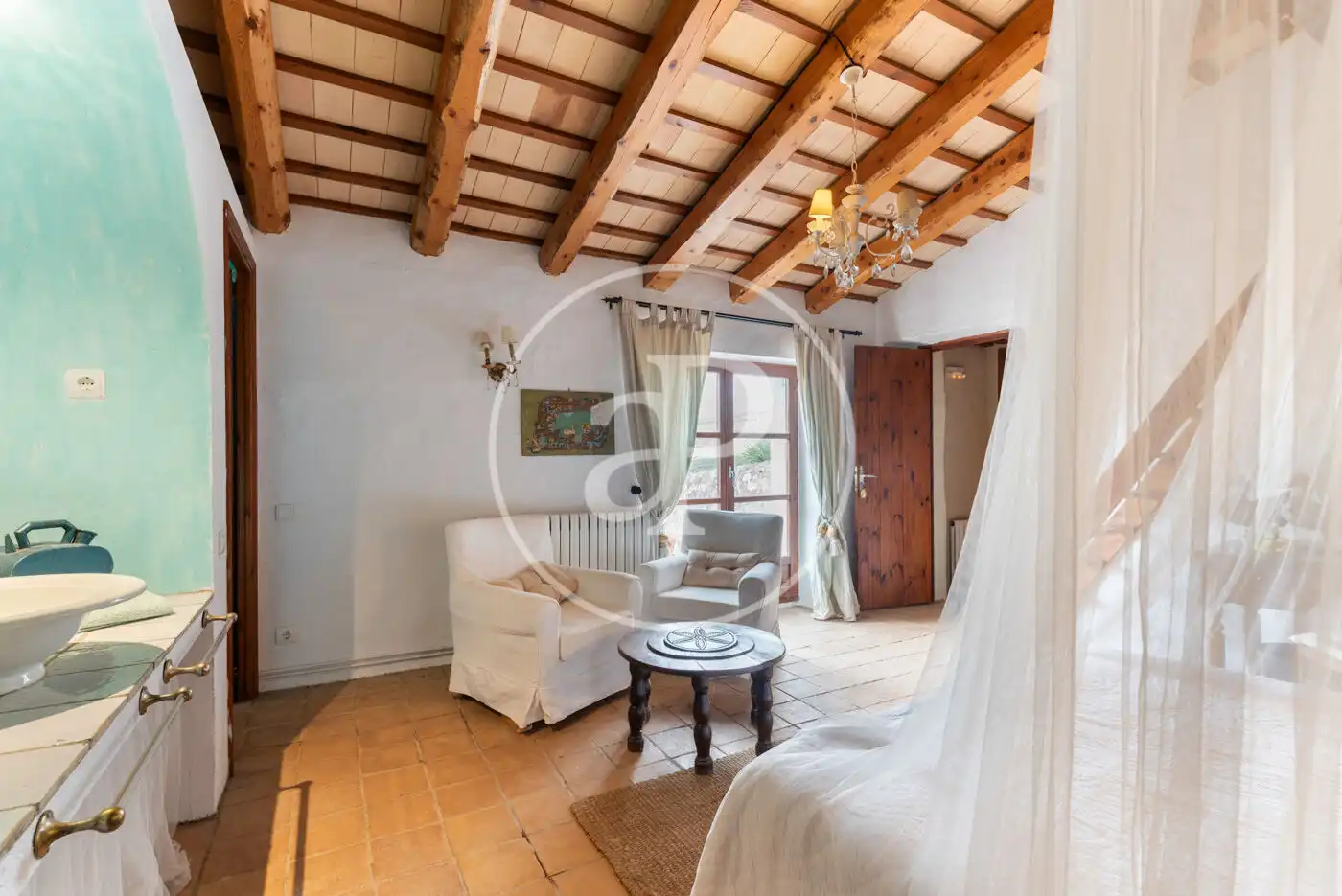 Sala de estar de Casa o chalet en venta en Sant Pere de Ribes con Calefacción, Jardín privado y Terraza