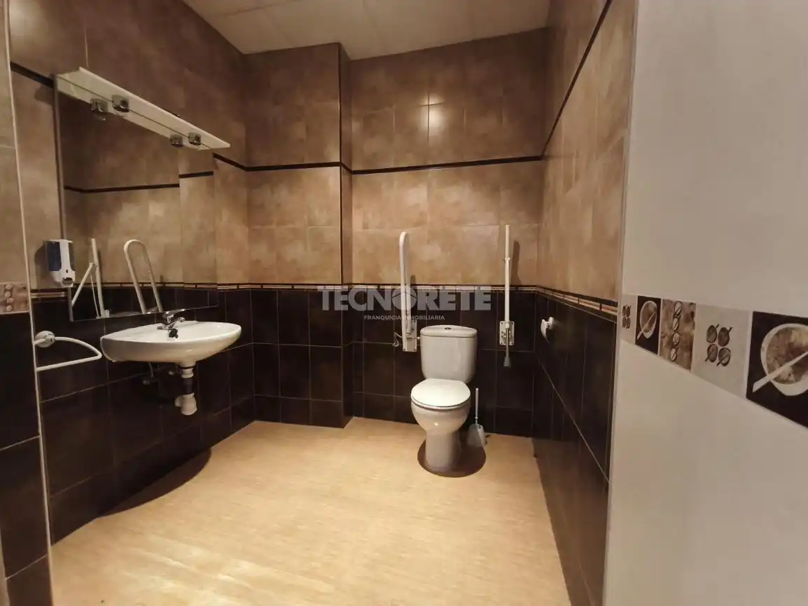 Baño de Edificio en venta en Villaluenga de la Sagra