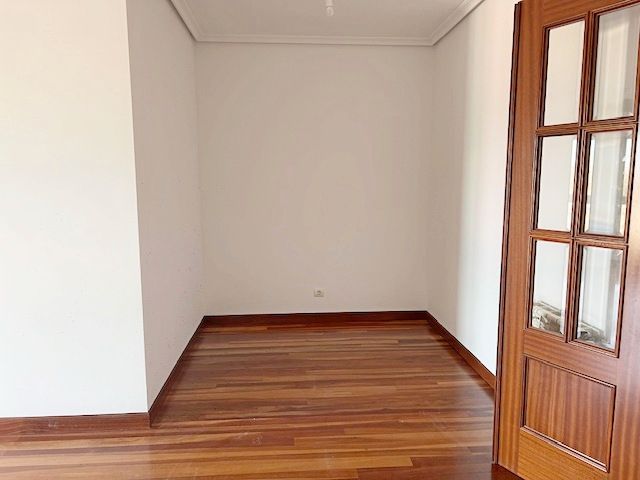 Dormitori de Pis en venda en Santander amb Calefacció, Parquet i Traster