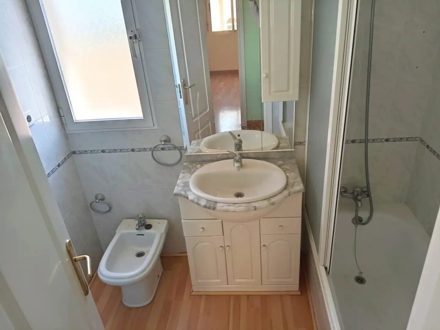 Baño de Piso en venta en Molina de Segura con Aire acondicionado, Calefacción y Jardín privado