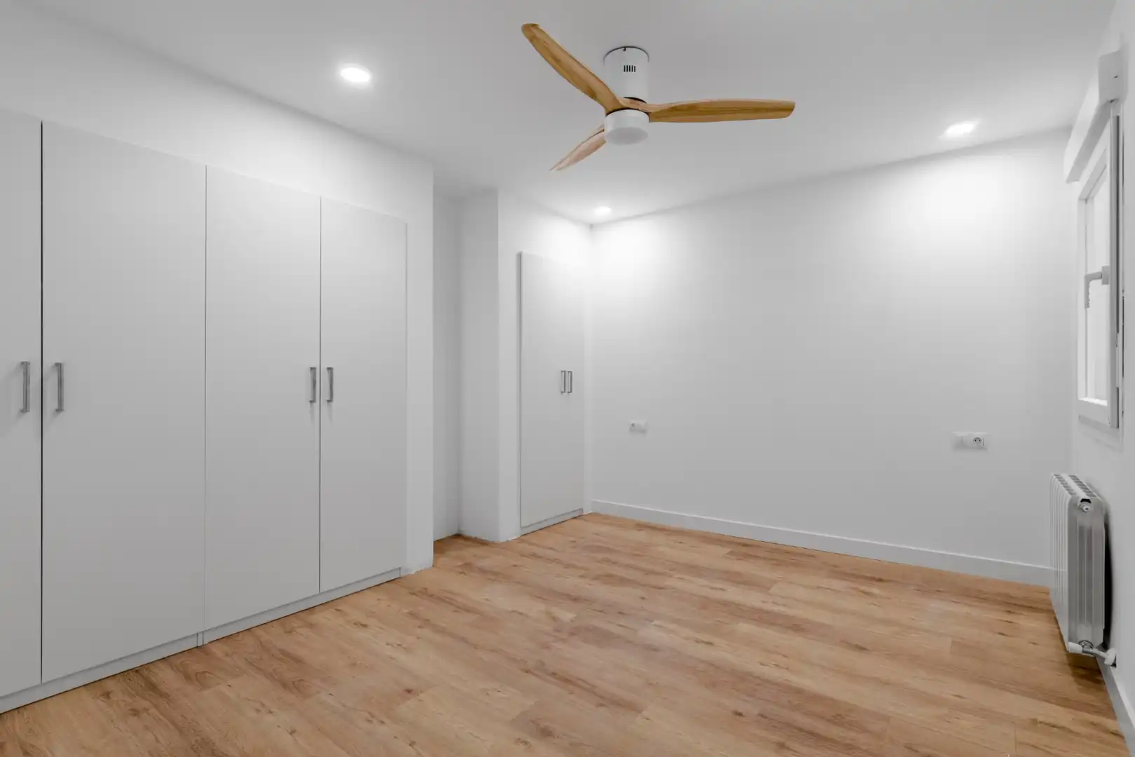 Habitación de Piso en venta en Madrid con Terraza