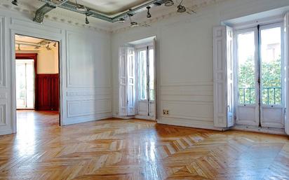 Flat for sale in  Madrid Capital