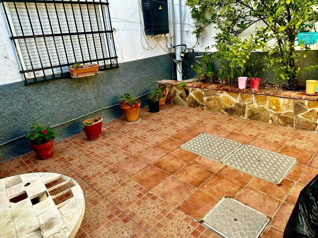 Terrassa de Finca rústica en venda en Carcabuey amb Calefacció, Traster i Piscina