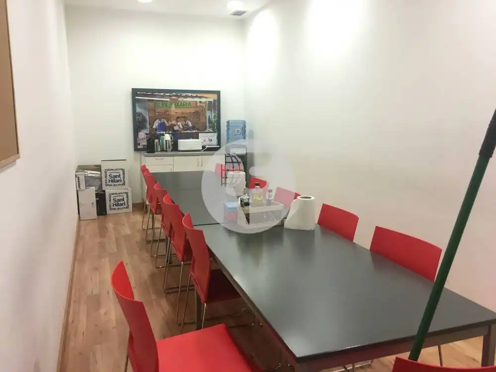 Nave industrial de alquiler en Cornellà de Llobregat