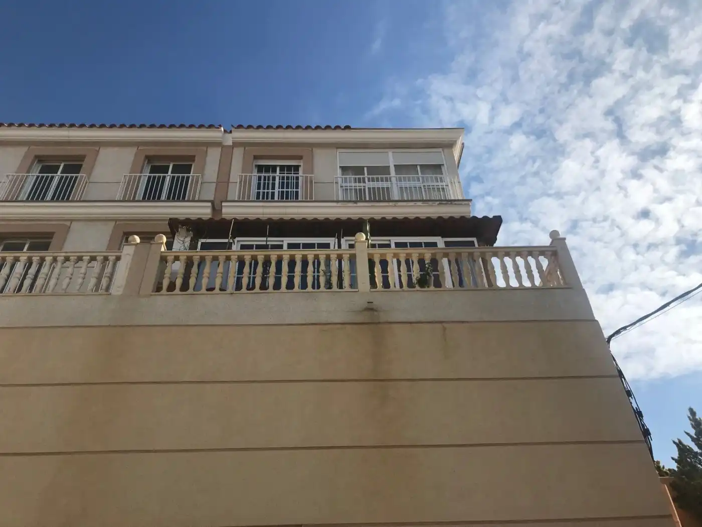 Vista exterior de Dúplex en venda en Águilas amb Jardí privat, Terrassa i Moblat
