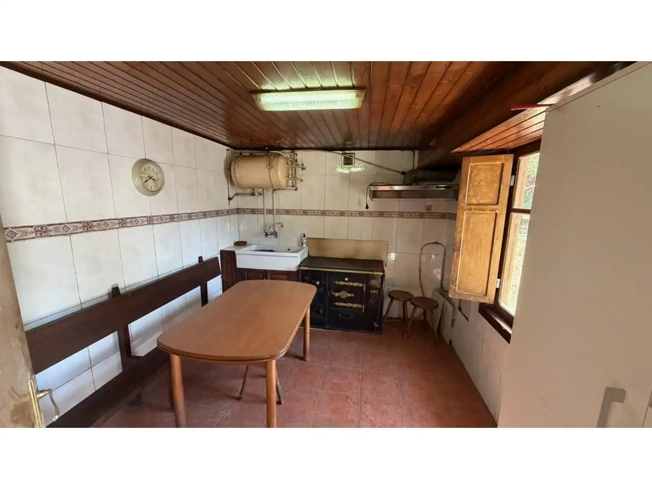 Cuina de Casa o xalet en venda en Merindad de Sotoscueva amb Jardí privat i Terrassa