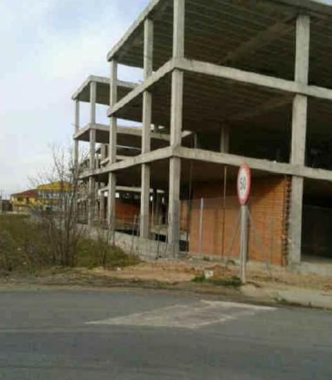 Vista exterior de Edifici en venda en Calvarrasa de Abajo