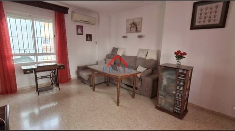 Foto 2 de Casa adosada en venta en Centro, Utrera