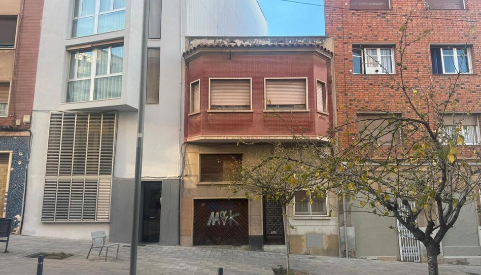 Foto 1 de Casa adosada en venda a Passatge de Llívia, El Guinardó, Barcelona