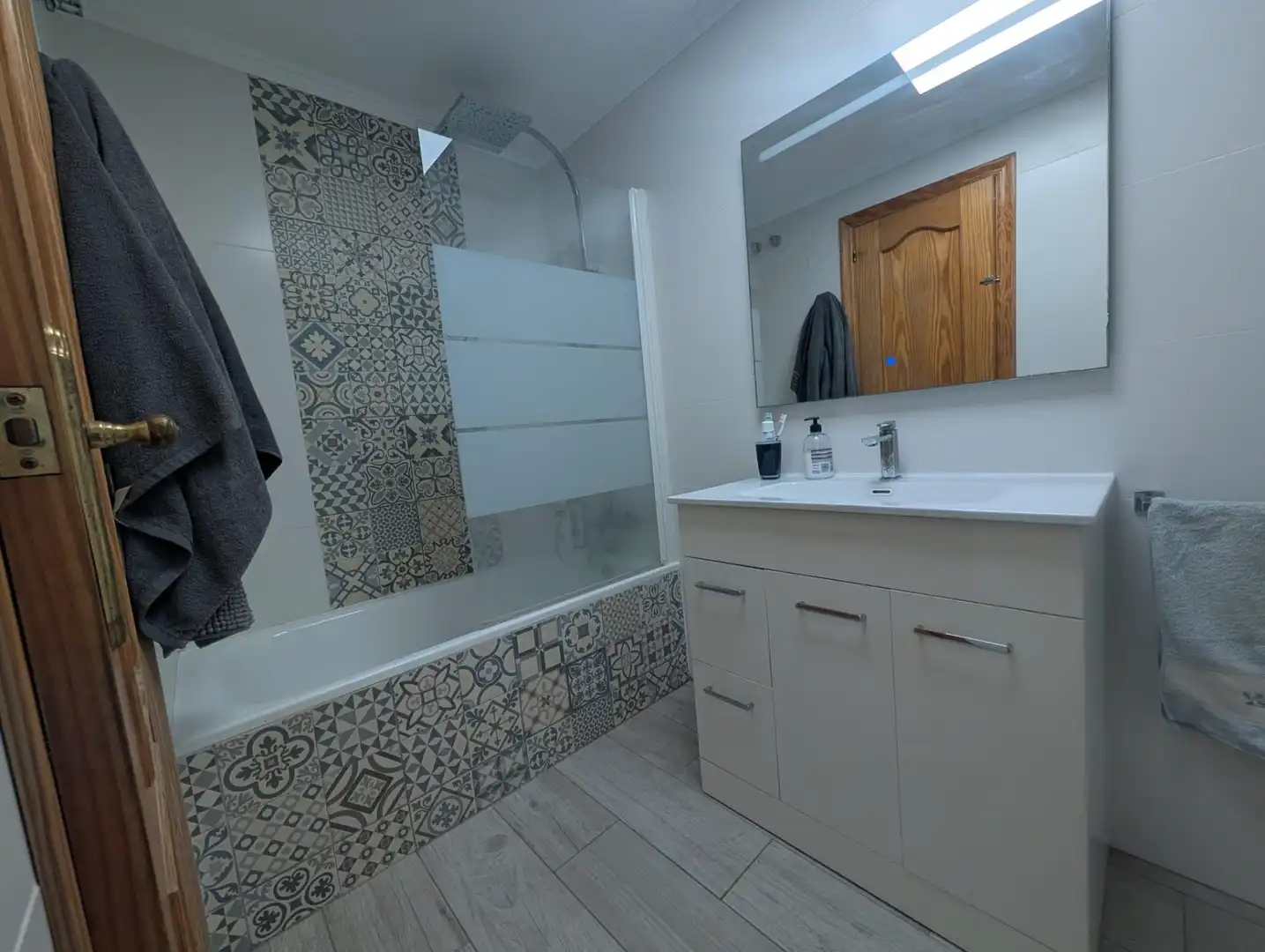 Bathroom of Houses for sale in San Vicente del Raspeig / Sant Vicent del Raspeig  with Air Conditioner, Heating and Terrace