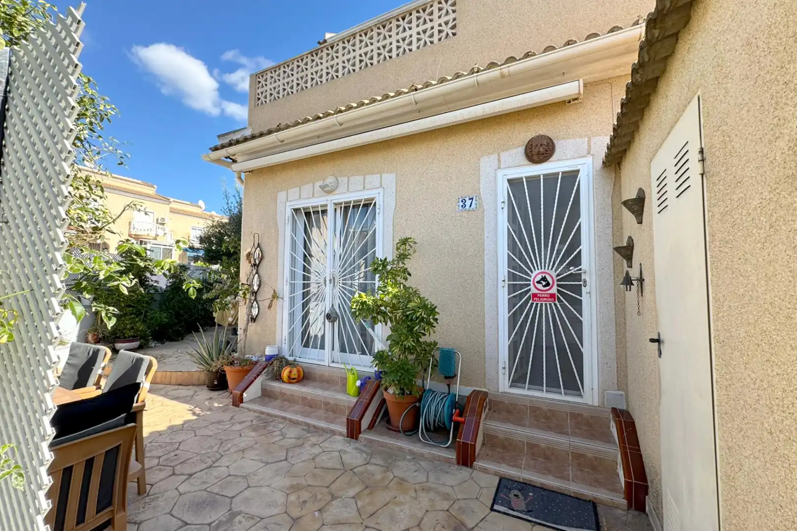 Vista exterior de Casa o chalet en venta en Rojales con Aire acondicionado, Calefacción y Jardín privado