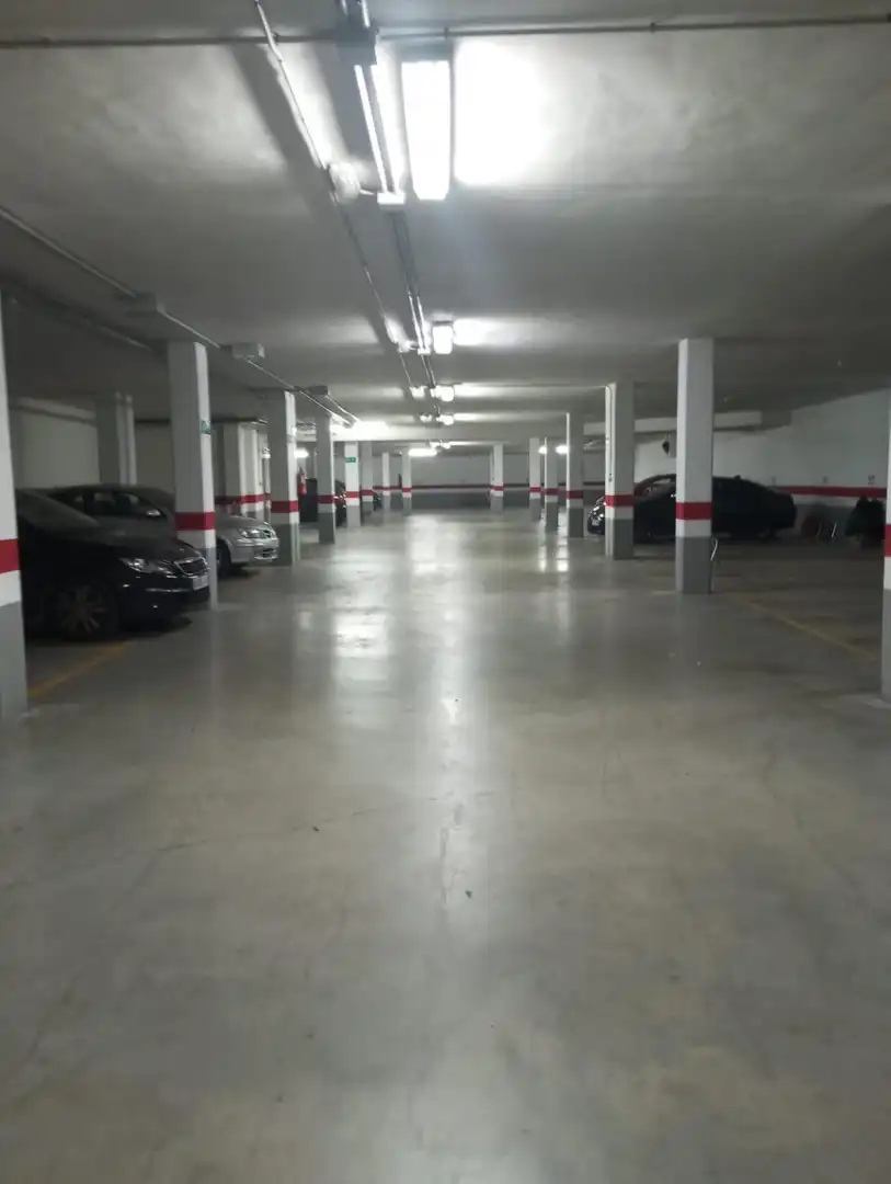 Parking de Apartamento en venta en Paterna con Aire acondicionado, Jardín privado y Terraza