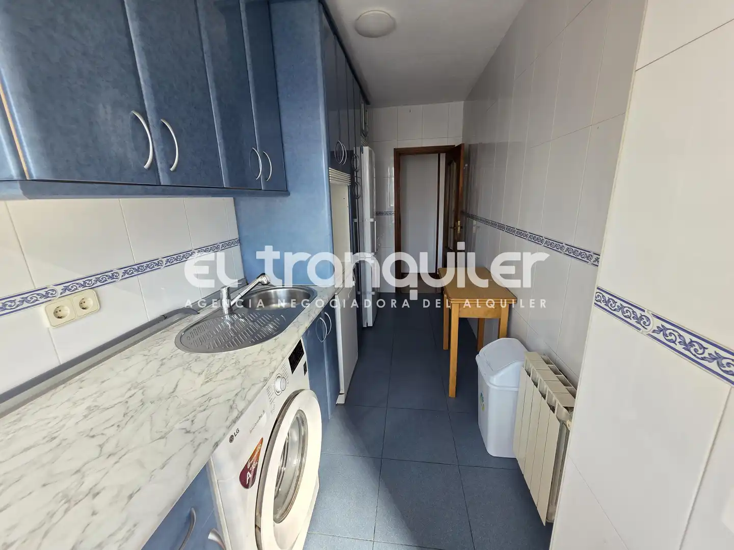 Kitchen of Flat for rent in Madrid  with Air Conditioner, Terrace and Furnished