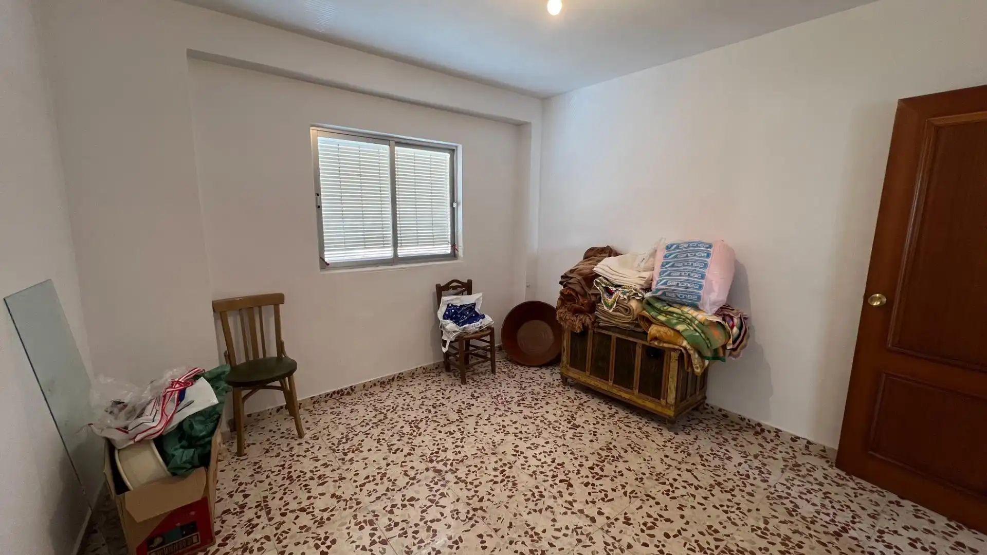 Einfamilien-Reihenhaus zum Verkauf in Padul mit Terrasse, Abstellraum und Möbliert