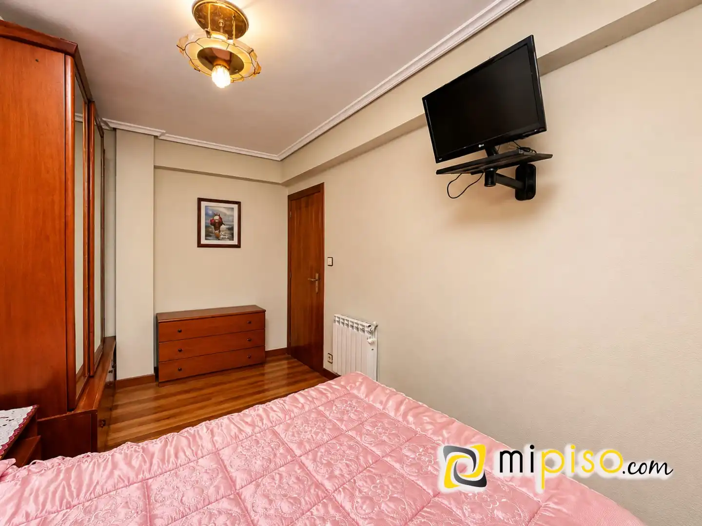 Schlafzimmer von Wohnung zum Verkauf in Laredo mit Balkon