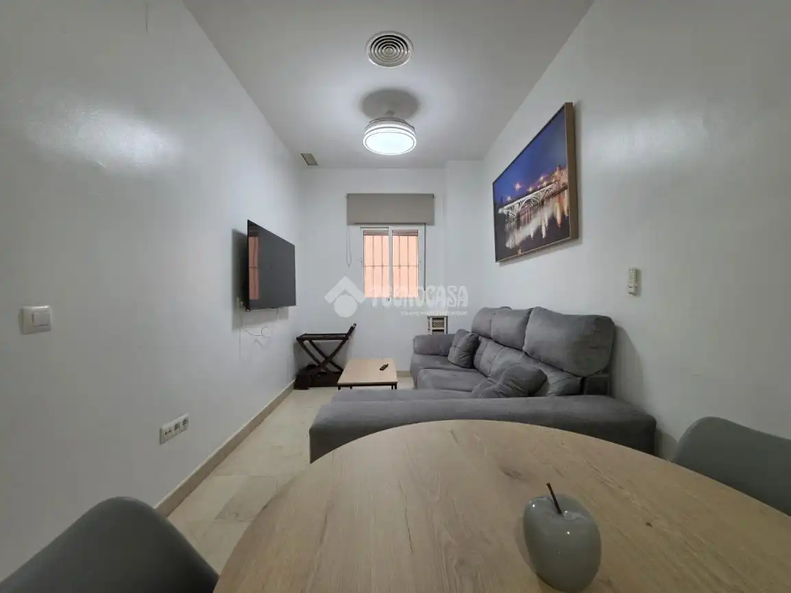 Living room of Flat for sale in Sevilla  with Air Conditioner