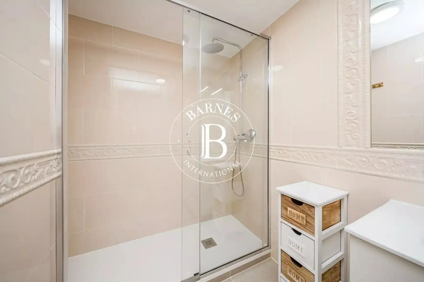 Bathroom of Flat for rent in Madrid  with Air Conditioner, Heating and Terrace